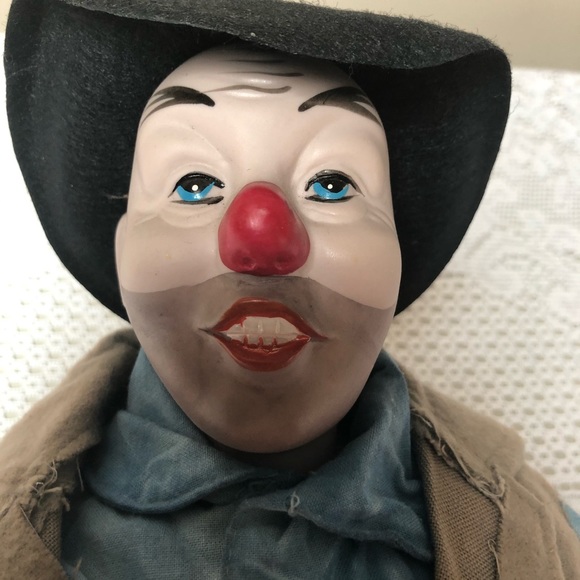 Porcelain Vintage Clown Doll - Picture 3 of 6